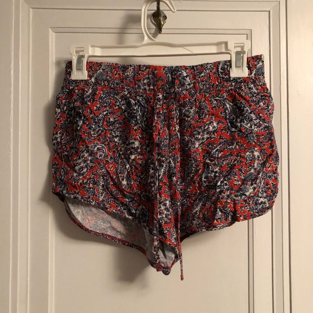 Flowy shorts